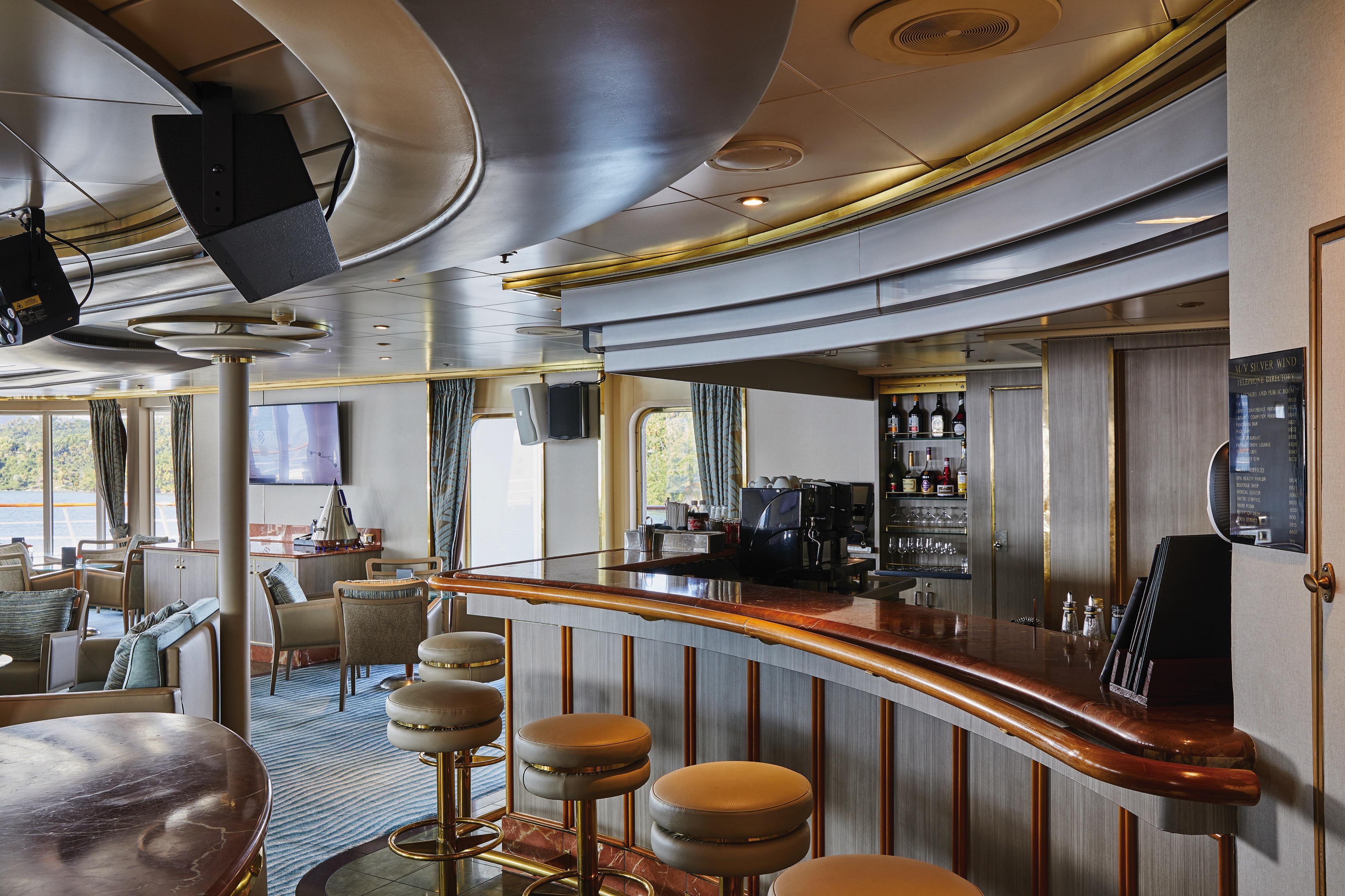 Silversea Cruises Silver Wind Panorama Lounge 1 ©Silversea Cruises Ltd.jpg